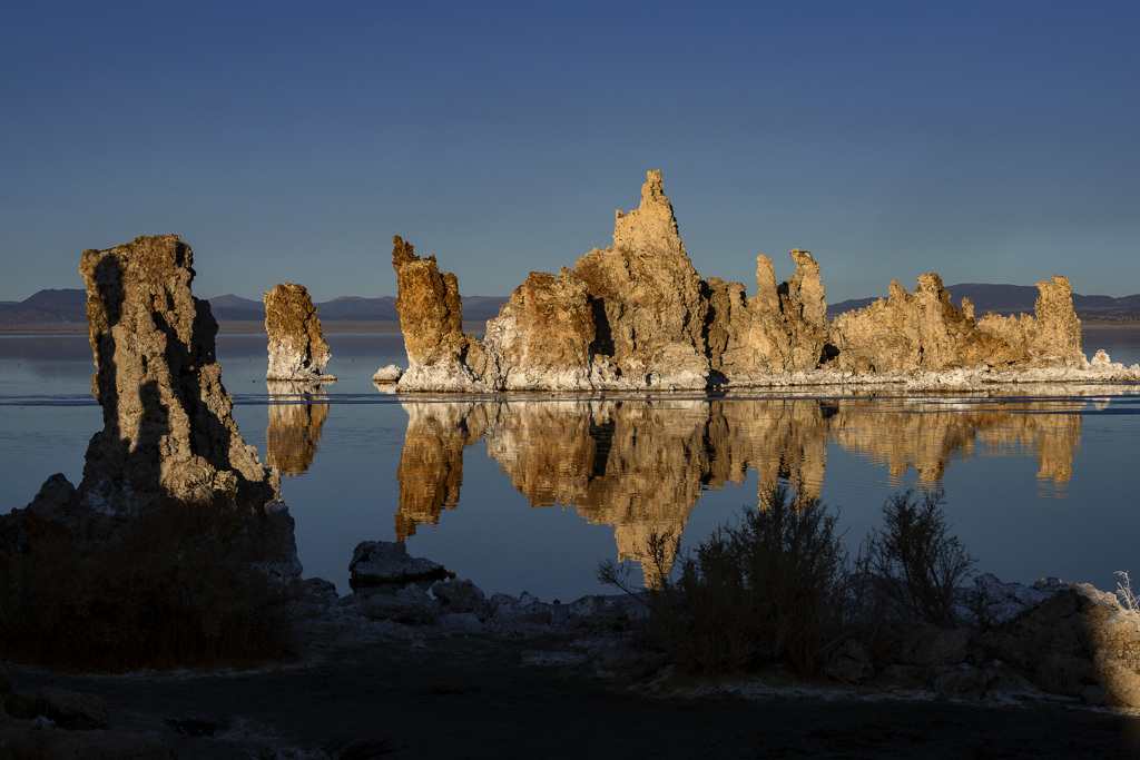 Mono Lake Tufa SNR